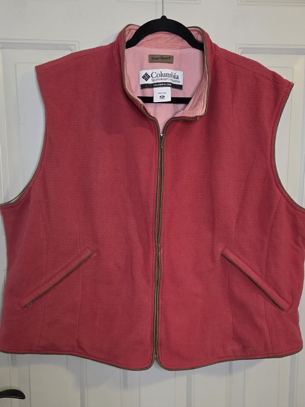 Columbia Women's Soft Pink Fleece Vest
